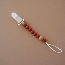 Newbie Paci Clip