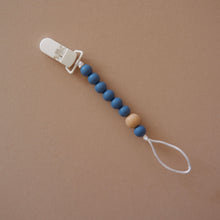 Newbie Paci Clip