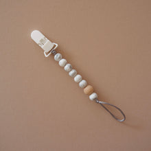 Newbie Paci Clip