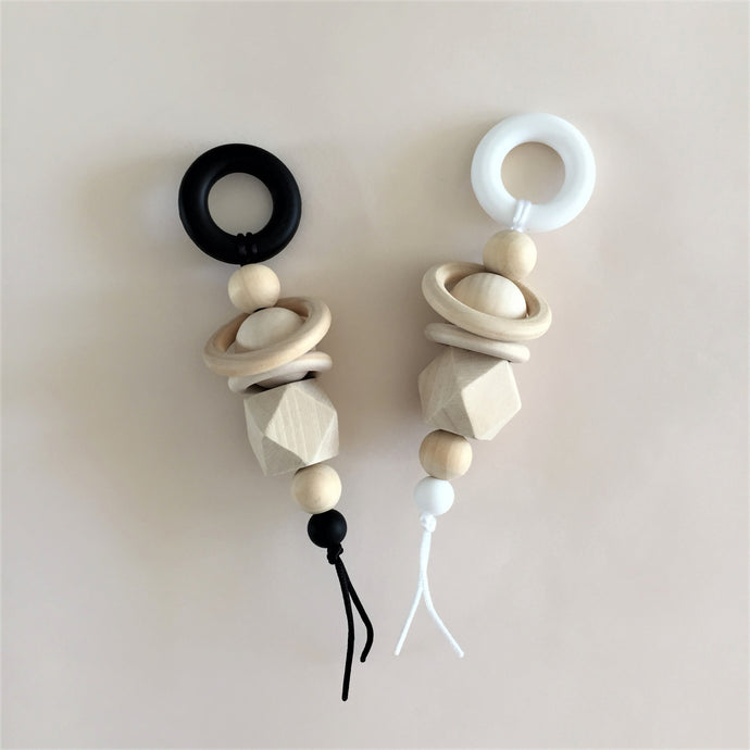 Solaire Rattle