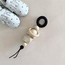Solaire Rattle